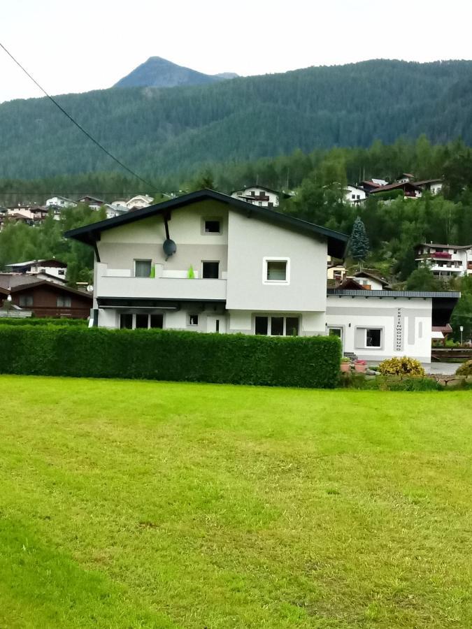 Haus Fini Daire Längenfeld Dış mekan fotoğraf